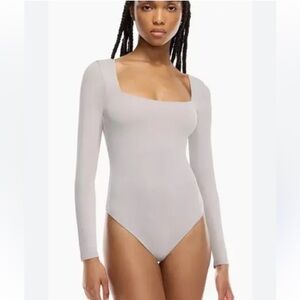 Babaton Aritzia Contour Squareneck Longsleeve Bodysuit Light Blue